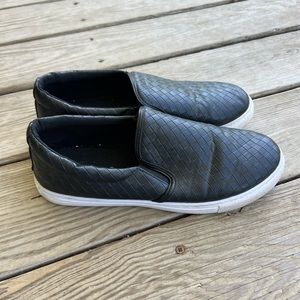 Chic Soul Grand Prize Slides Black and White